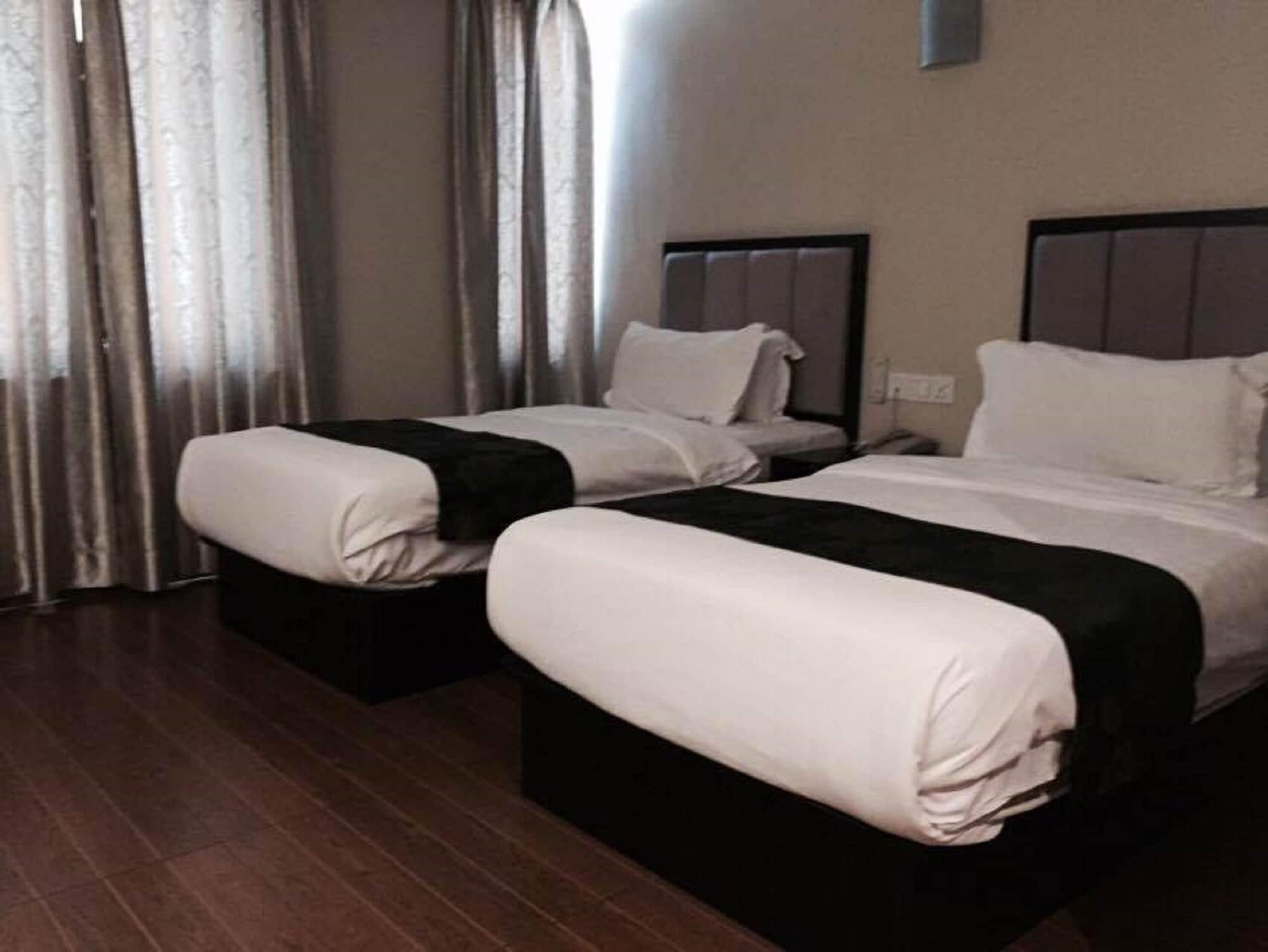 Kk Waterfront Hotel Kota Kinabalu Extérieur photo