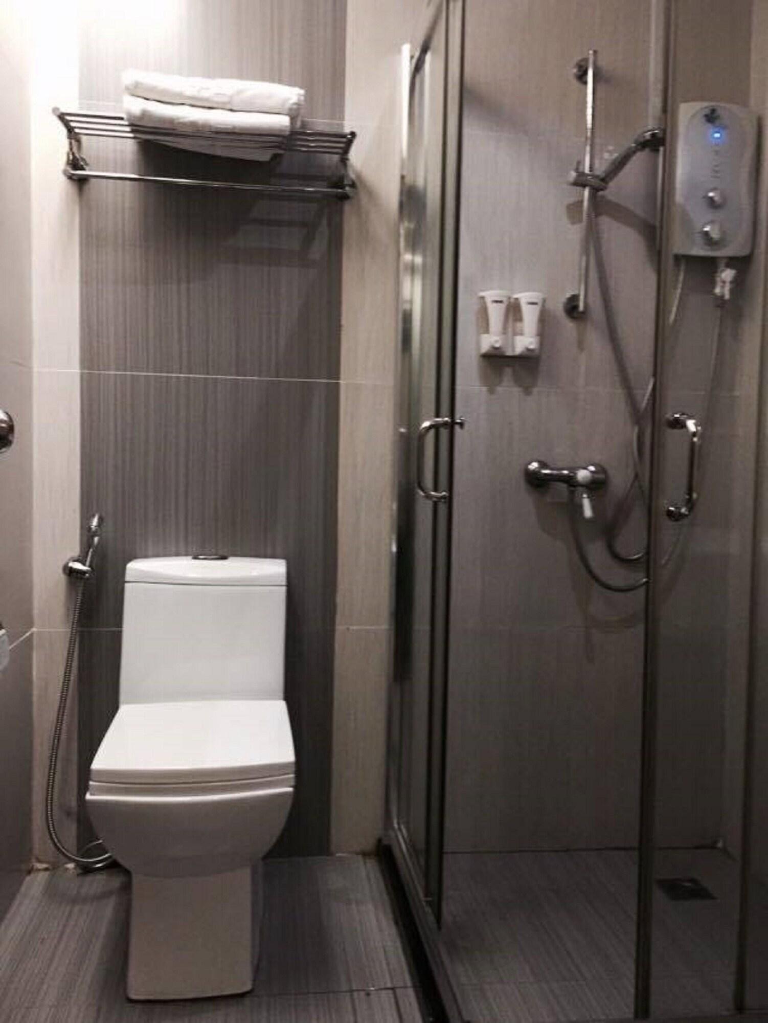 Kk Waterfront Hotel Kota Kinabalu Extérieur photo