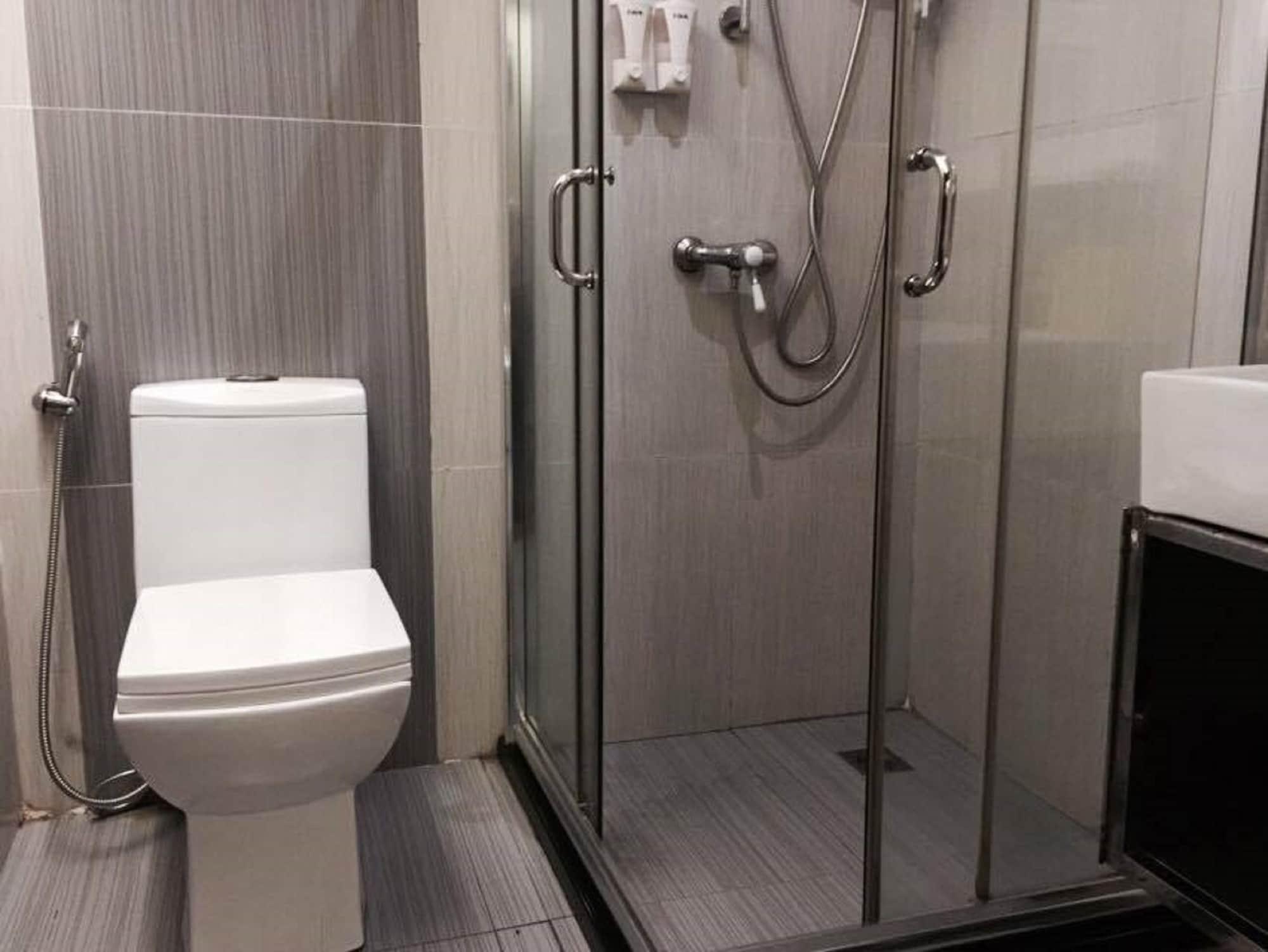Kk Waterfront Hotel Kota Kinabalu Extérieur photo