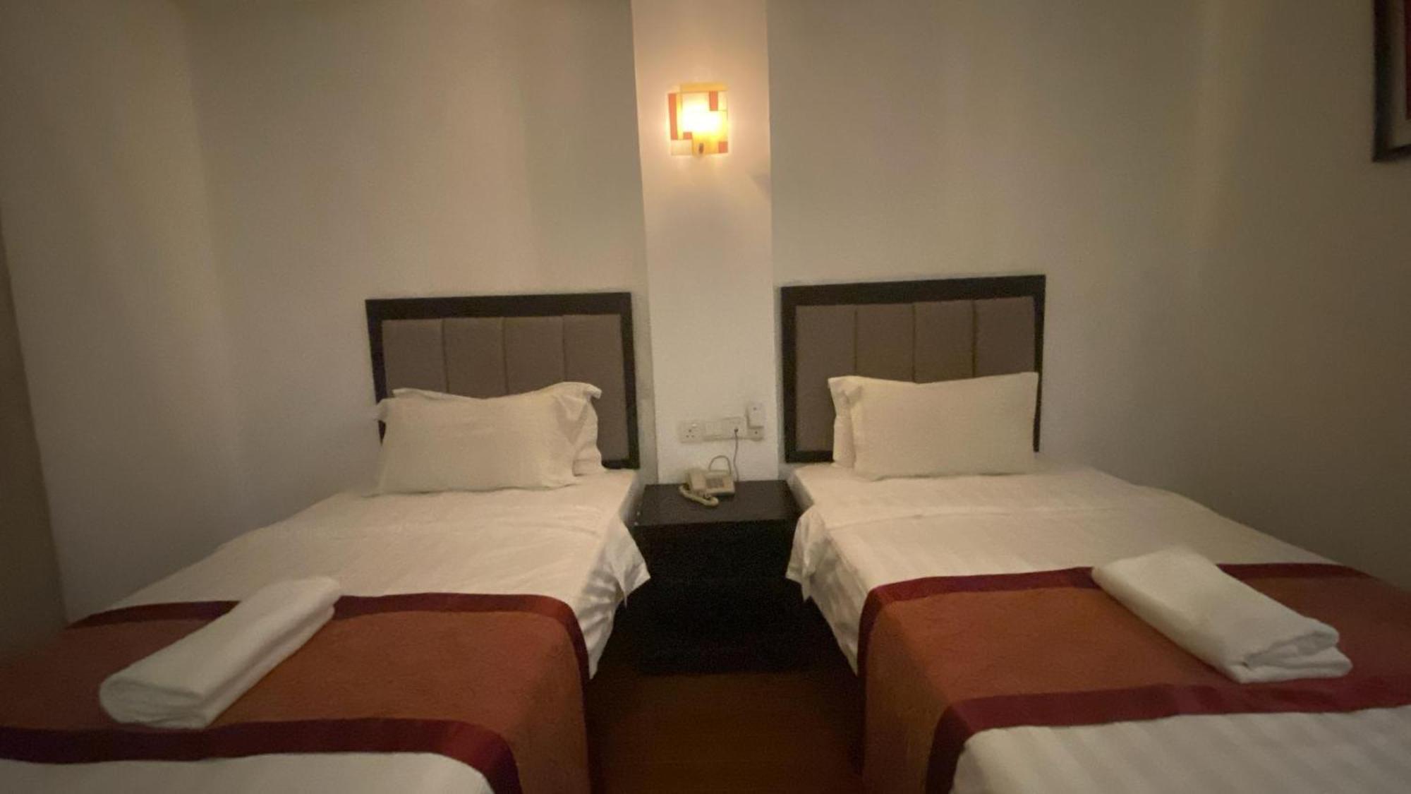 Kk Waterfront Hotel Kota Kinabalu Extérieur photo