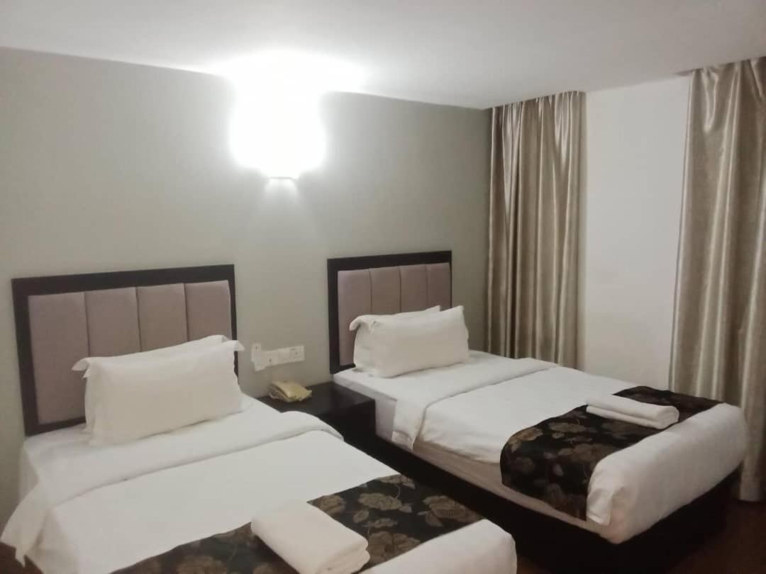 Kk Waterfront Hotel Kota Kinabalu Extérieur photo