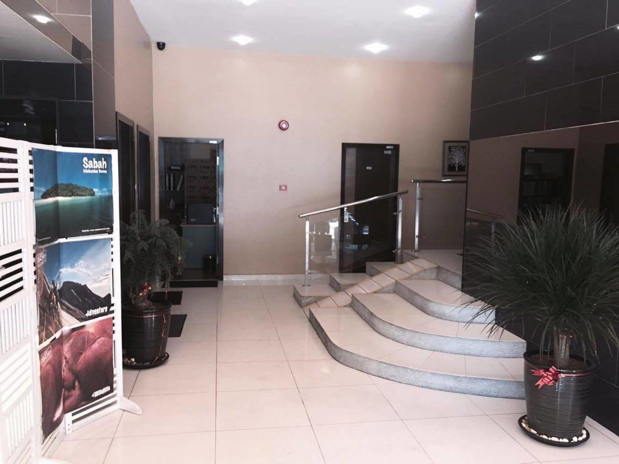 Kk Waterfront Hotel Kota Kinabalu Extérieur photo